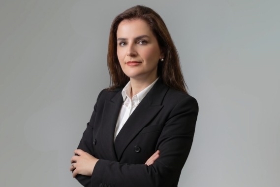 Ermelinda Avdiaj, lektore